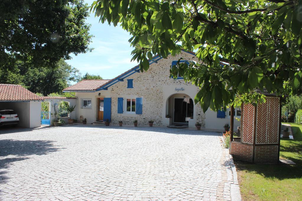 Chambre D'Hotes Au Sargaillon Bed & Breakfast Pouillon Exterior photo